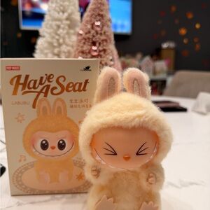 Pop Mart Have a Seat SiSi Labubu